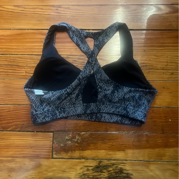Gap black and gray workout set, size large. - Picture 2 of 4